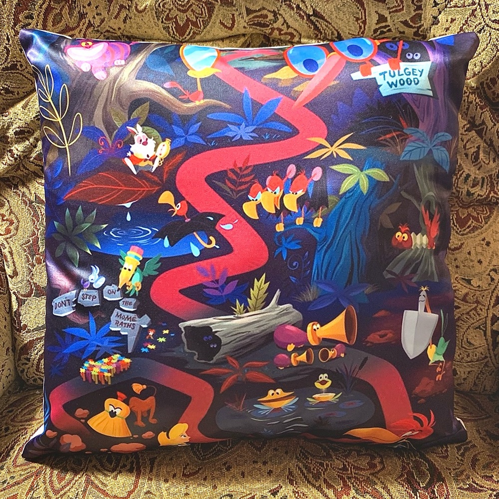 NWOT Disney Alice In Wonderland Inspired Pillow Case